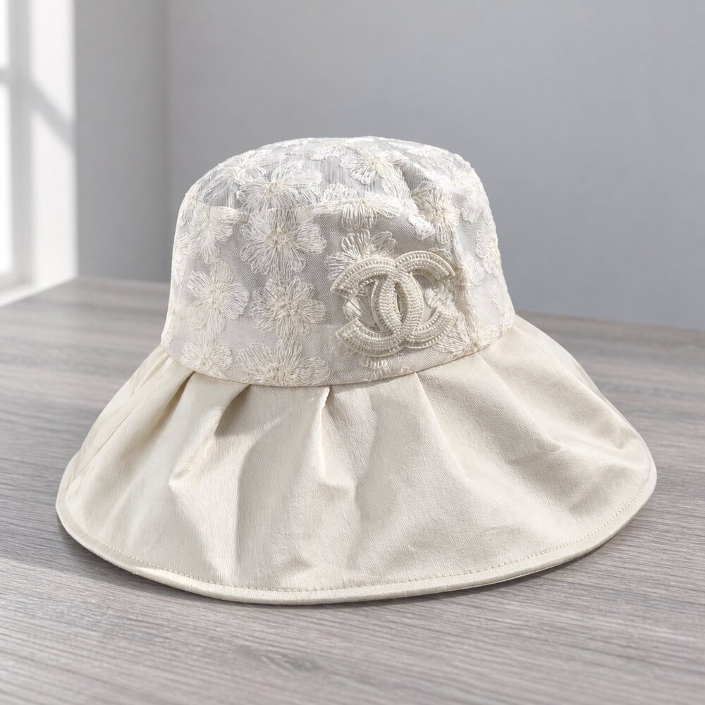 CHANEL Ivory Floral Lace Bucket Hat - Picture 4 of 6